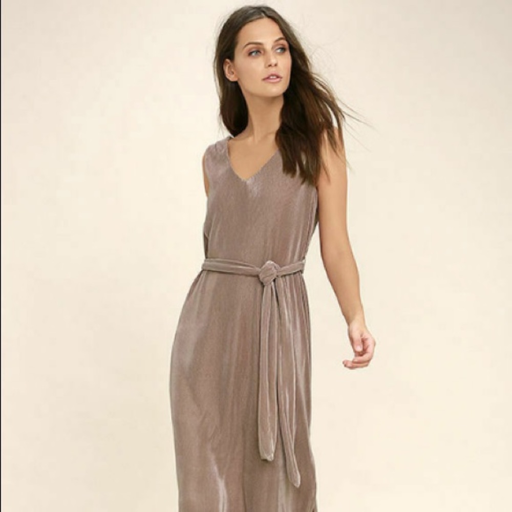 J.O.A. Blush Pleated Midi Dress; Cocktail Dress